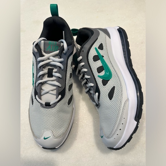 Nike Air Max AP - Picture 3 of 4